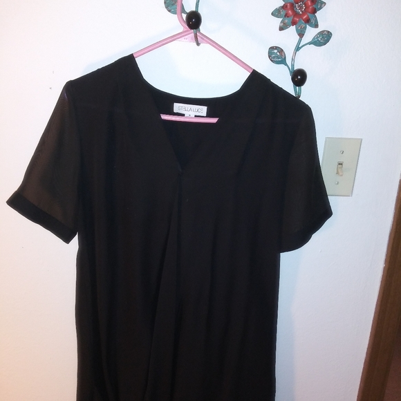 Black dress - Picture 2 of 8